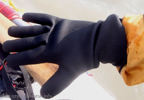 Glacier Glove Ice Bay