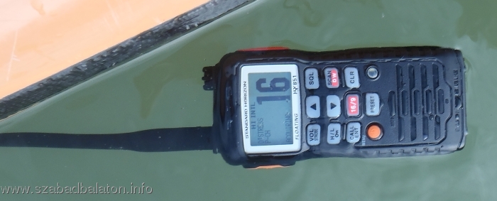 Standard Horizon HX851